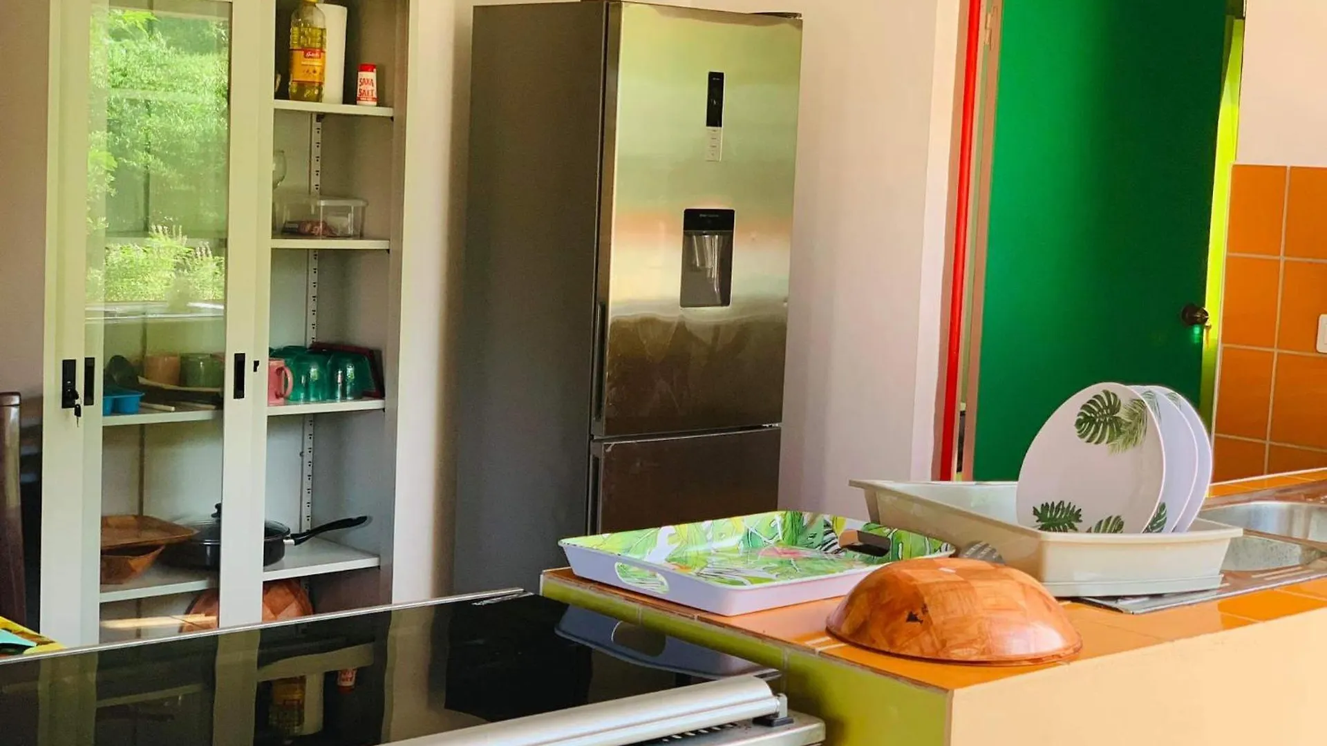 Guest house Lemon House Hotel Maroe